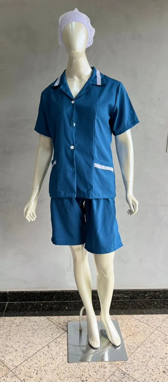 Conjunto Camisa Manga Curta com Renda Azul Petróleo e Bermuda — Artveste Uniformes