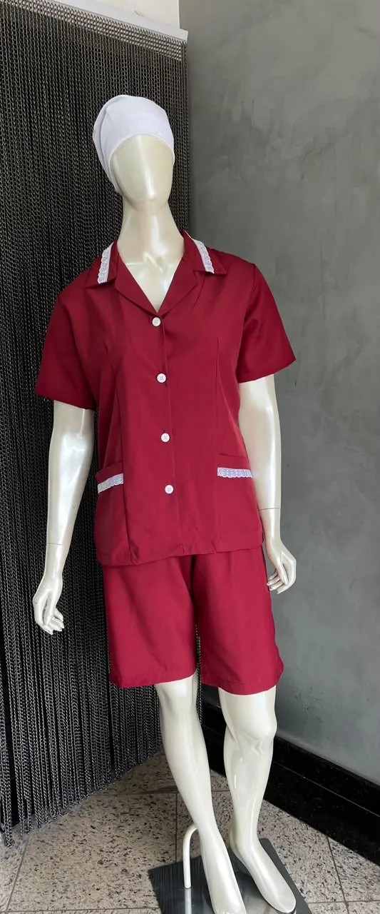 Conjunto Camisa Manga Curta com Renda Vermelha e Bermuda — Artveste Uniformes