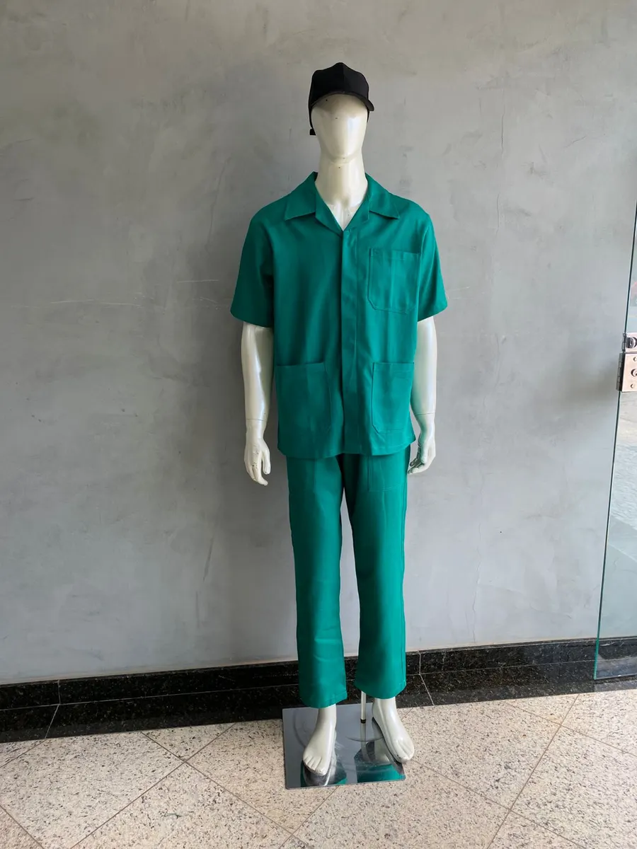 Conjunto Camisa Manga Curta e Calça Verde — Artveste Uniformes